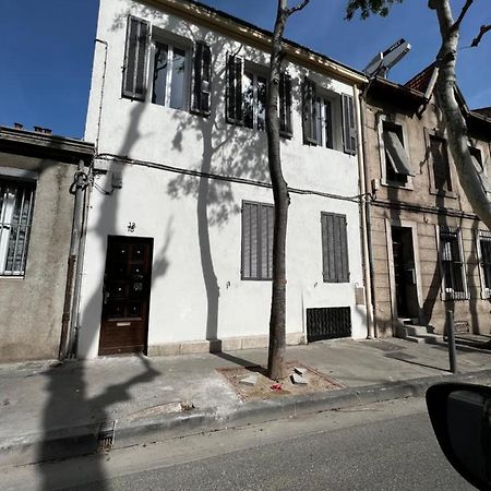 Les jardins marseillais 3 - appartement 4 personnes - plages calanques- stade vélodrome - hôpital la Timone Marselha Exterior foto