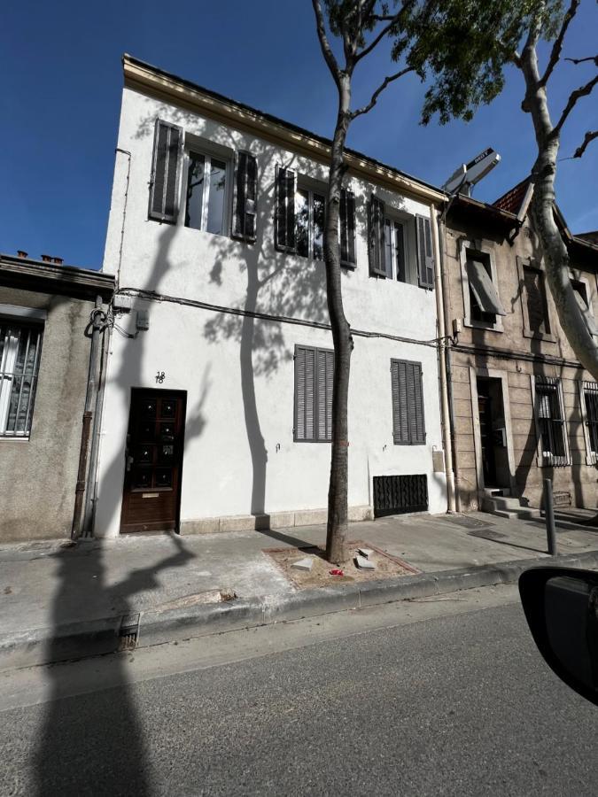 Les jardins marseillais 3 - appartement 4 personnes - plages calanques- stade vélodrome - hôpital la Timone Marselha Exterior foto